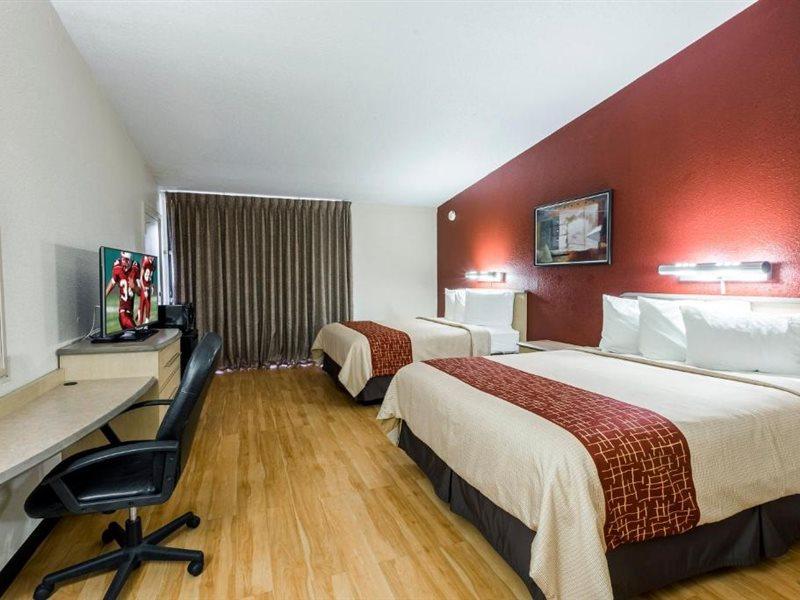 Red Roof Inn & Suites Brunswick I-95 Екстериор снимка