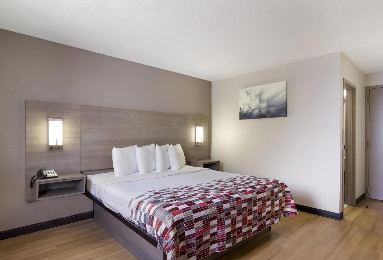 Red Roof Inn & Suites Brunswick I-95 Екстериор снимка