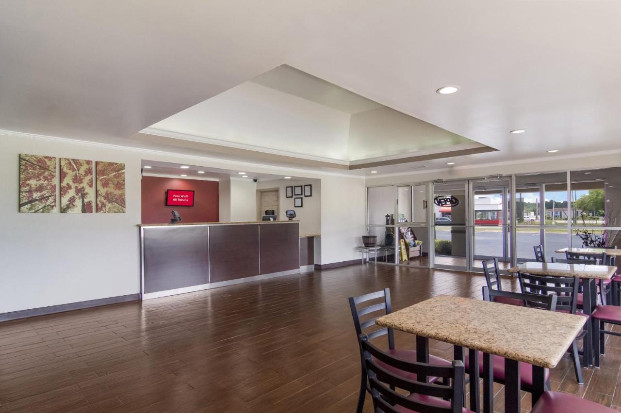 Red Roof Inn & Suites Brunswick I-95 Екстериор снимка