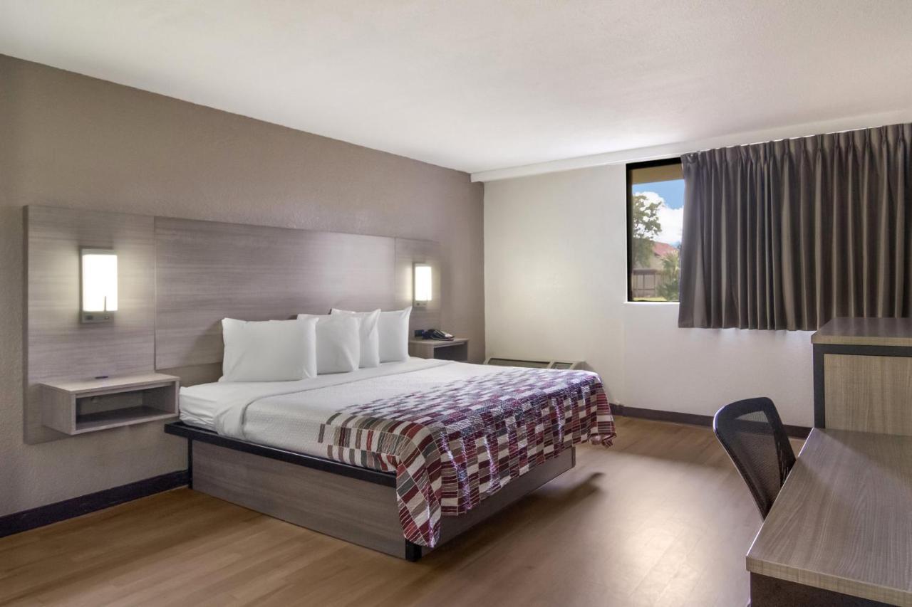 Red Roof Inn & Suites Brunswick I-95 Екстериор снимка
