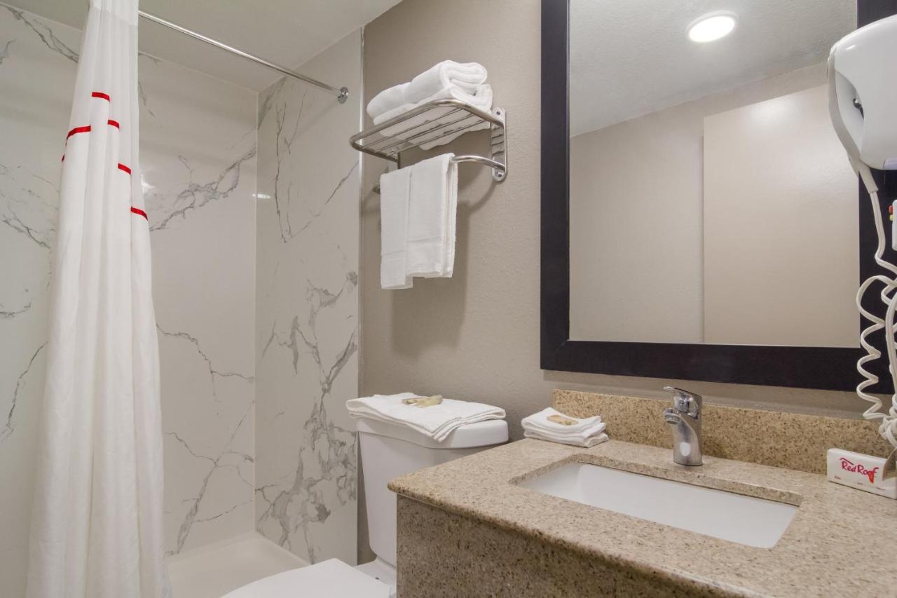 Red Roof Inn & Suites Brunswick I-95 Екстериор снимка
