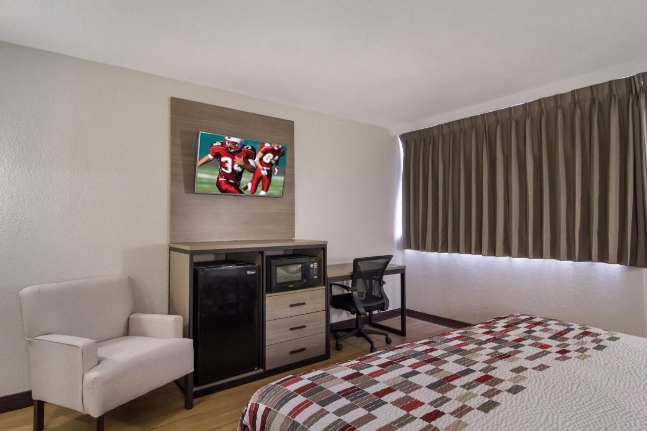 Red Roof Inn & Suites Brunswick I-95 Екстериор снимка