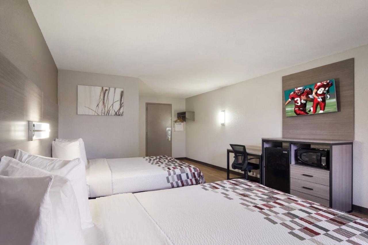 Red Roof Inn & Suites Brunswick I-95 Екстериор снимка