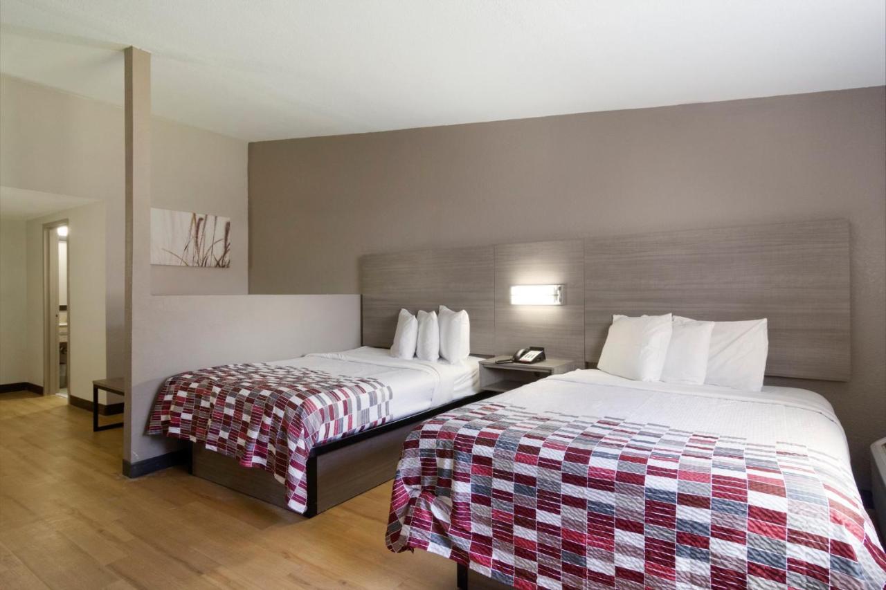 Red Roof Inn & Suites Brunswick I-95 Екстериор снимка