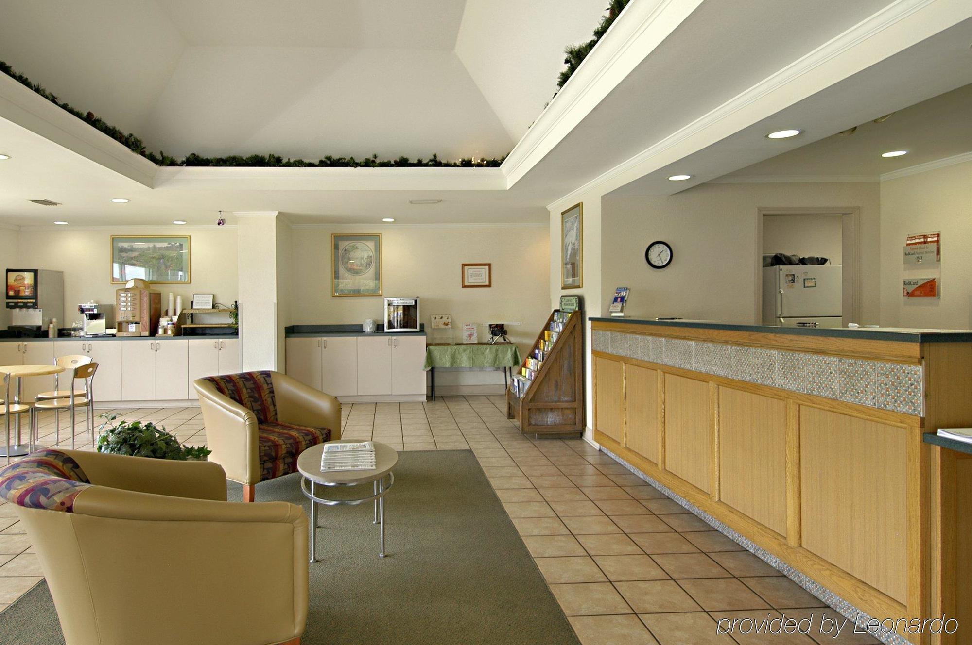 Red Roof Inn & Suites Brunswick I-95 Екстериор снимка